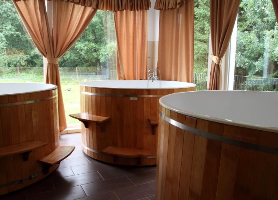 Hotel Ksiezycowy Dworek ケントシン エクステリア 写真